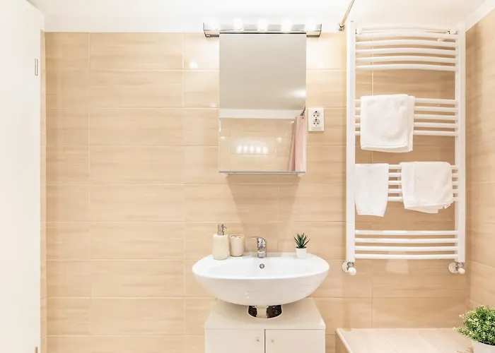 Appartamento And Cute With 3 And Ac Budapest